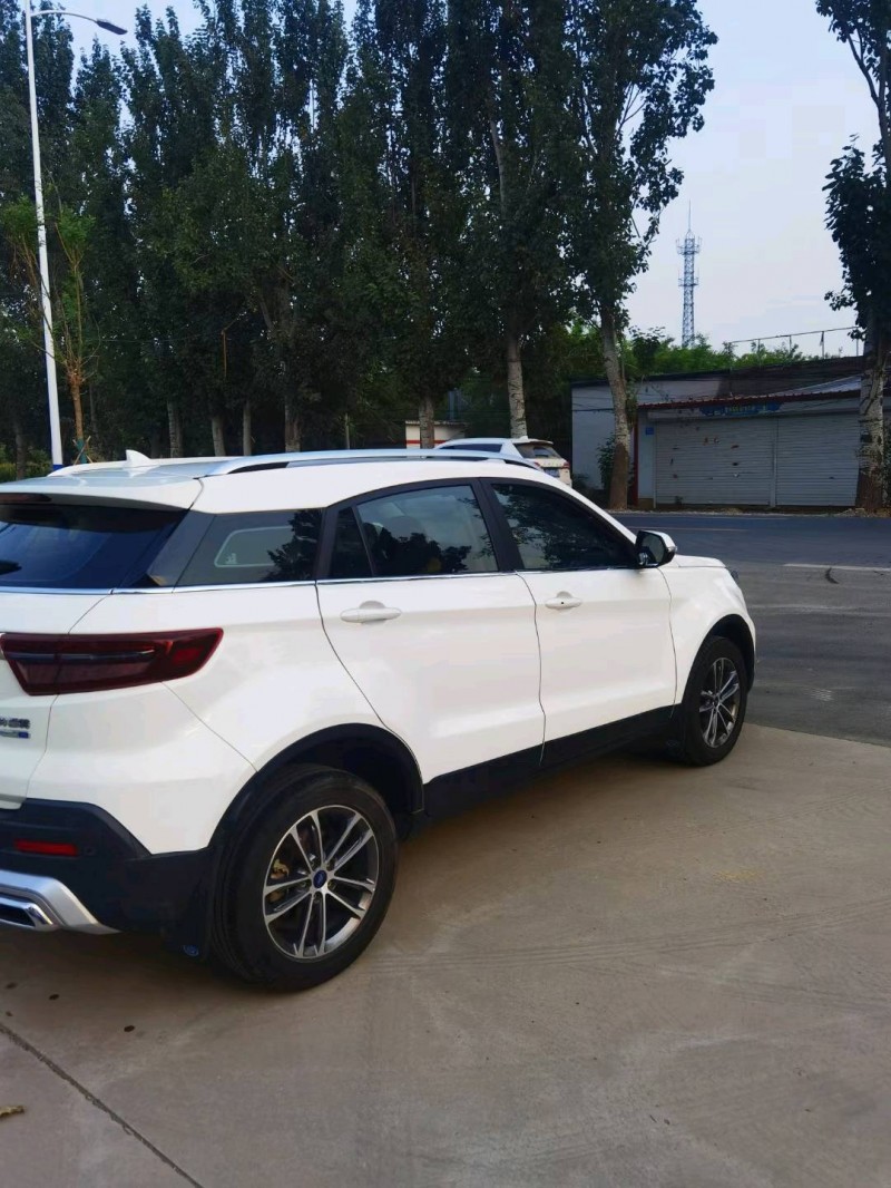 保定20年福特领界4