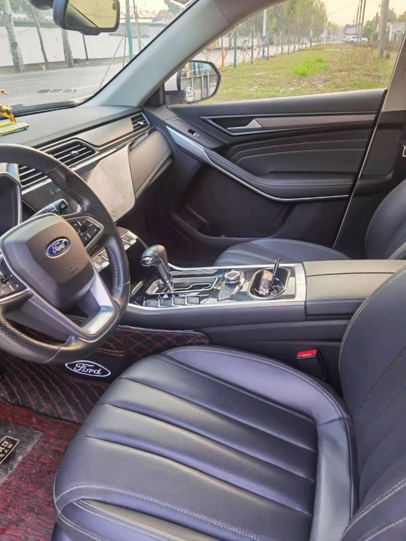 保定20年福特领界6