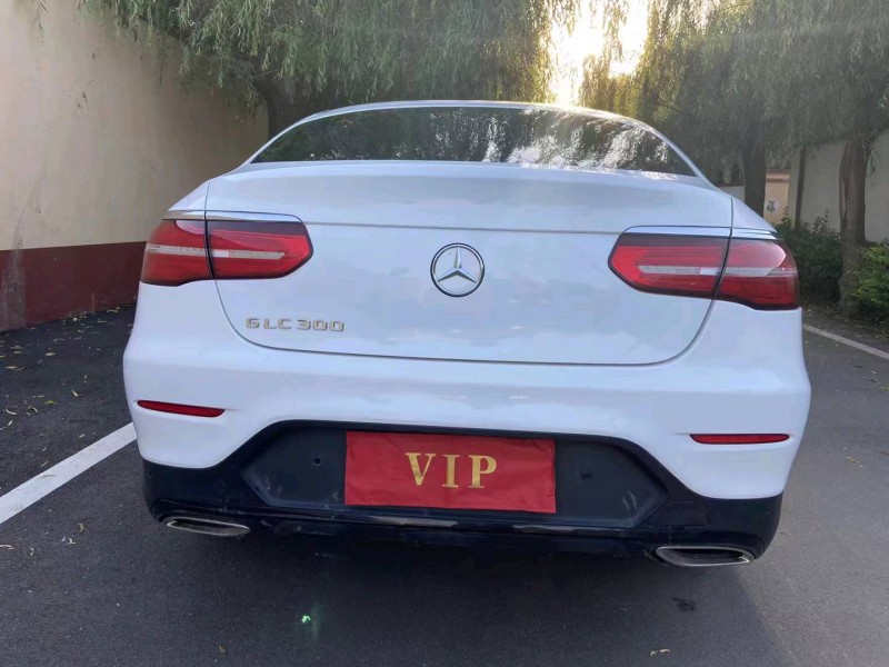 枣庄17年奔驰GLC1