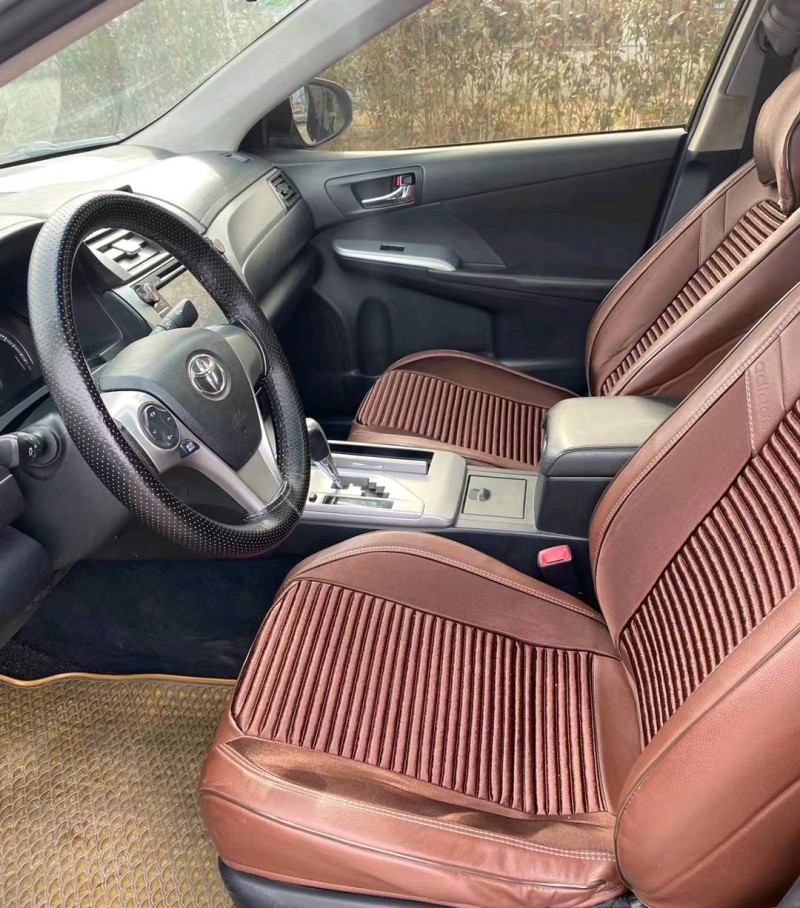 北京14年丰田凯美瑞9