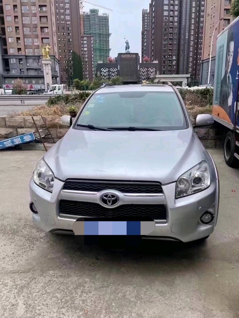 北京12年丰田RAV41