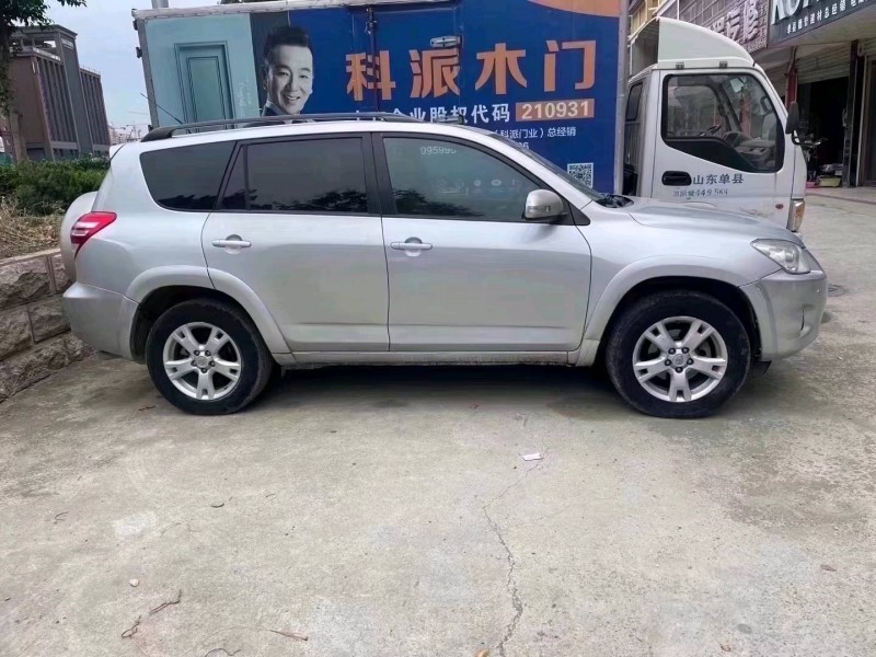 北京12年丰田RAV43