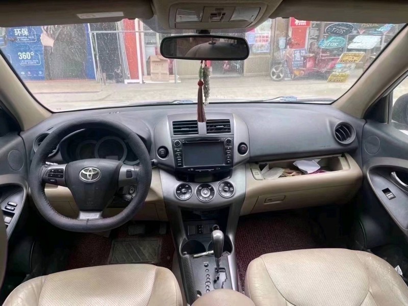北京12年丰田RAV44