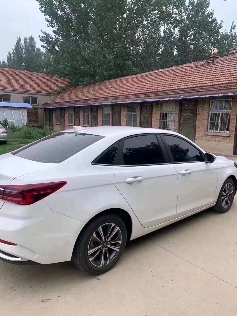 北京22年福特福睿斯3