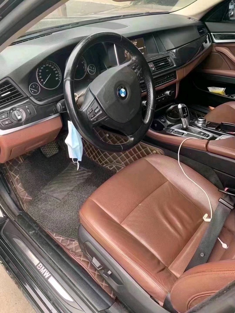 北京16年宝马5系8