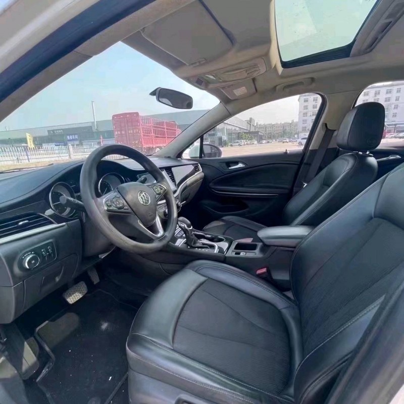 北京16年别克威朗5