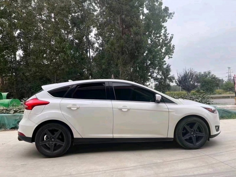 北京16年福特福克斯5