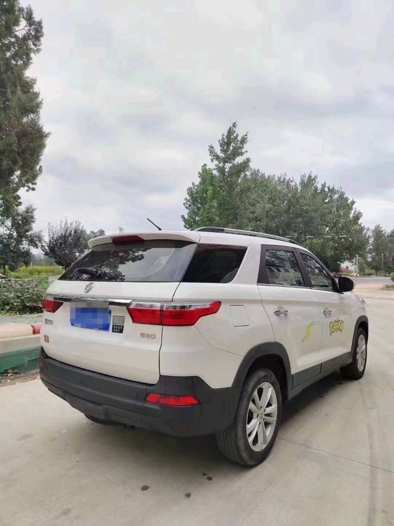 北京18年东风S5605