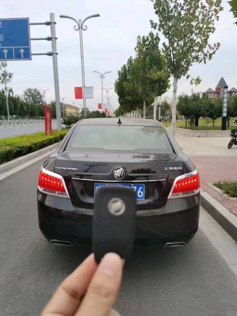 北京11年别克君越5