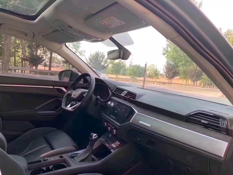 北京20年奥迪Q35