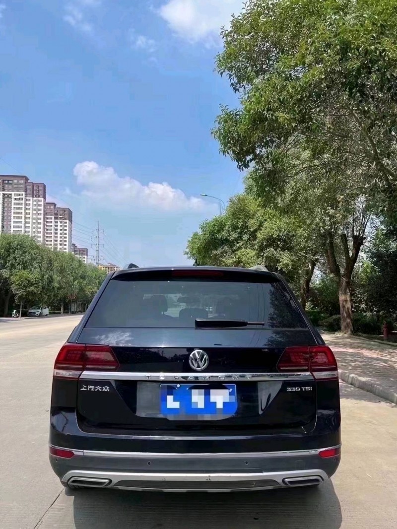 北京19年大众途昂8