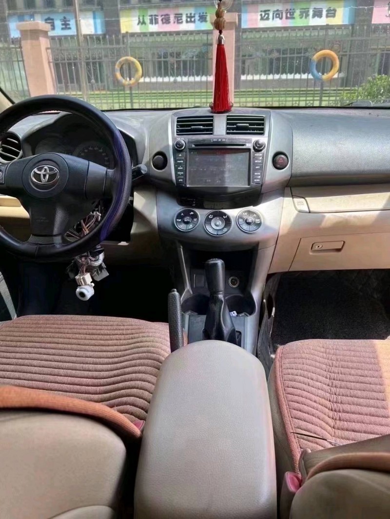 北京13年丰田RAV45