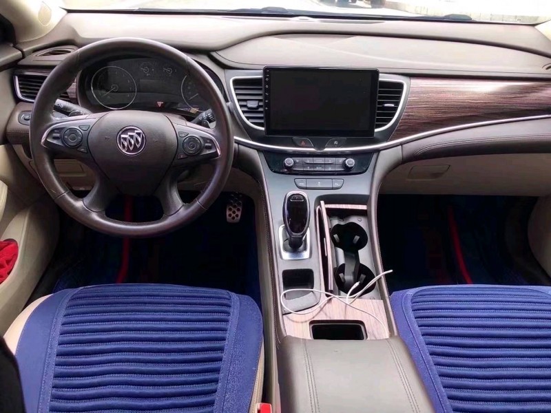 宜春16年别克君越8