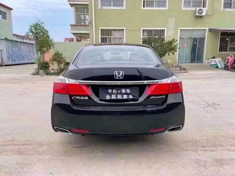 东营16年本田雅阁9