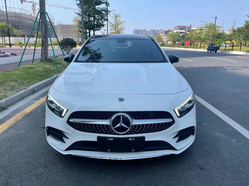 广州19年奔驰A1