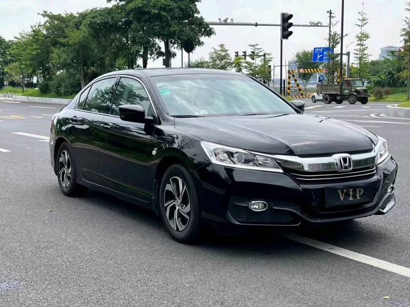 广州16年本田雅阁2