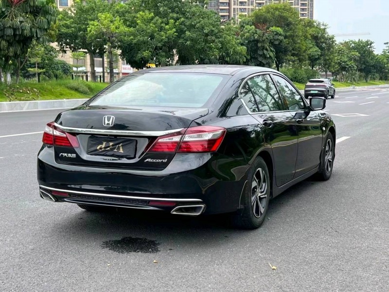 广州16年本田雅阁6