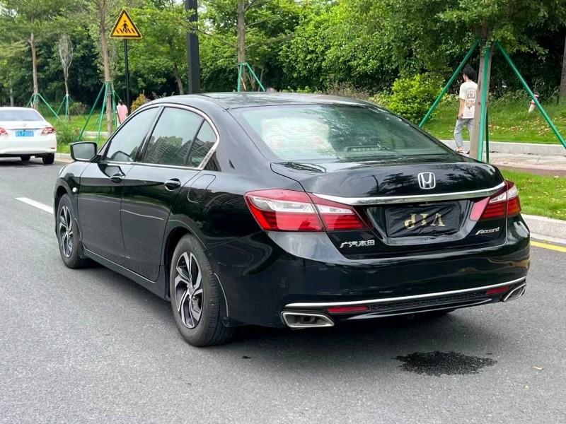 广州16年本田雅阁7