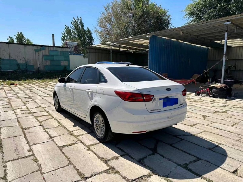 济南18年福特福睿斯8