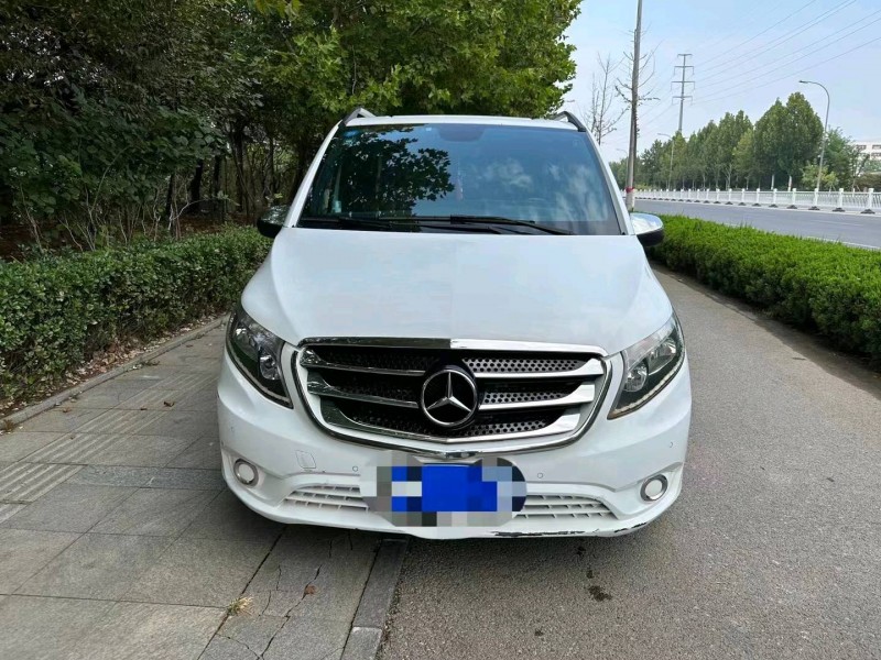 枣庄17年奔驰威霆8