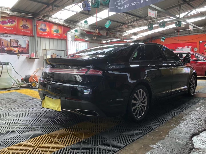 青島20年林肯MKZ7
