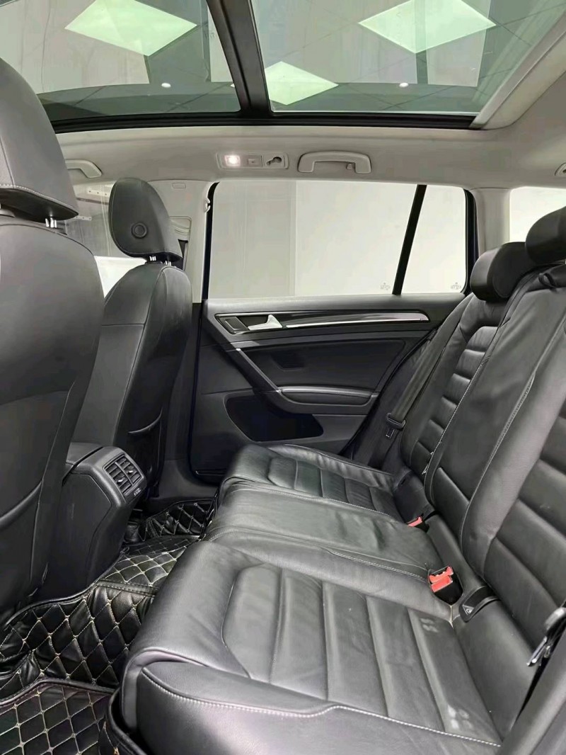 成都15年大众高尔夫7