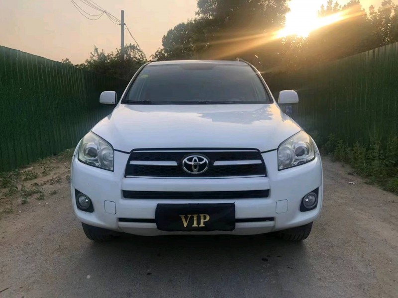 济宁12年丰田RAV4荣放1