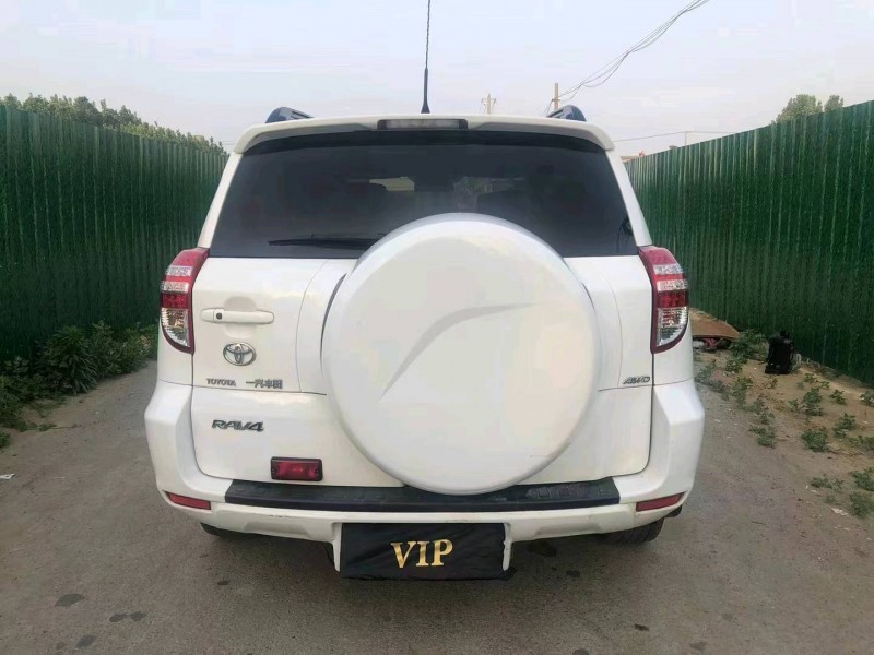 济宁12年丰田RAV4荣放9