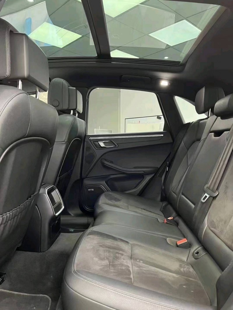 成都14年保時捷Macan7