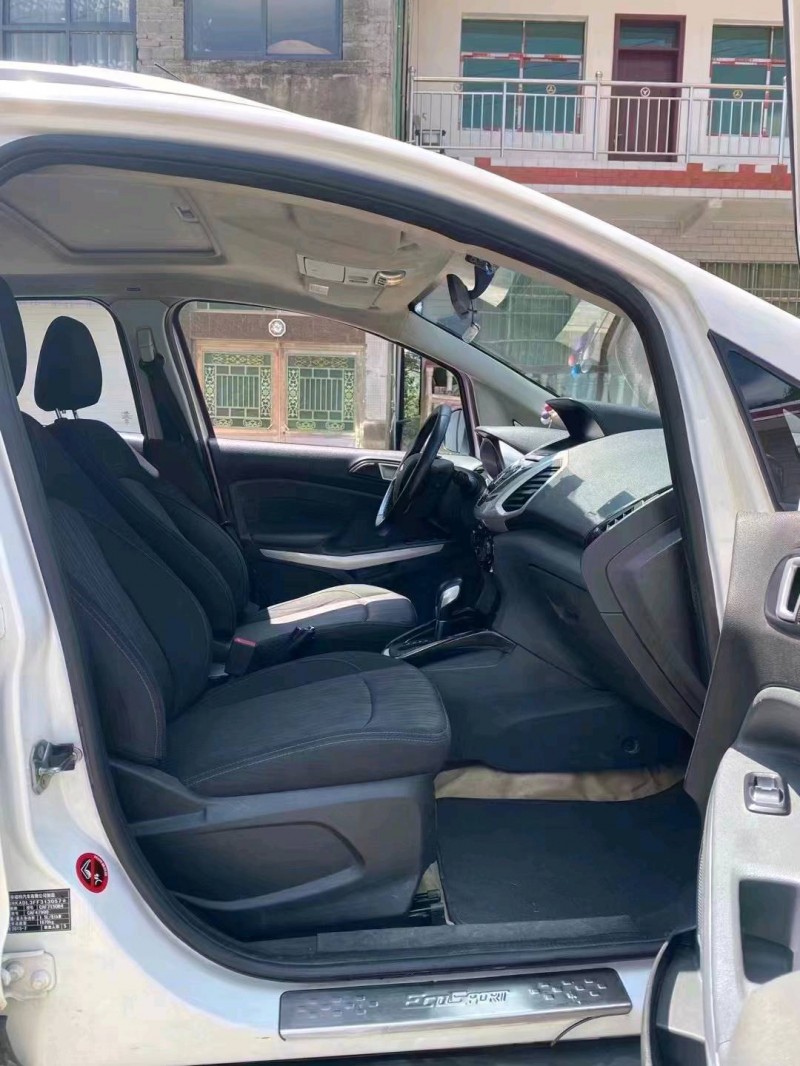 保定15年福特翼搏4