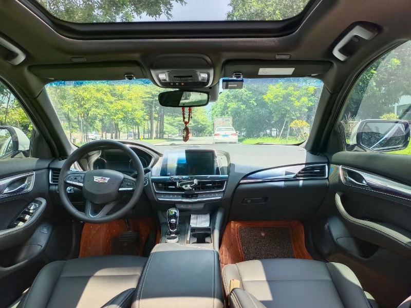 东莞20年凯迪拉克CT52