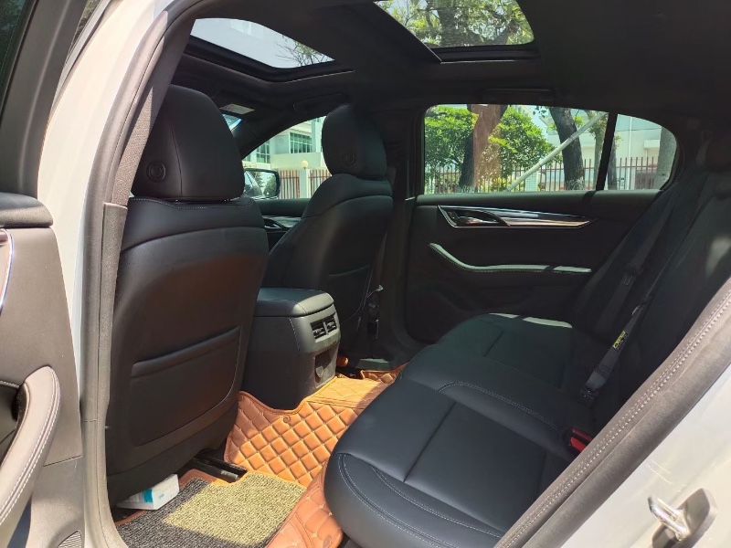 东莞20年凯迪拉克CT58