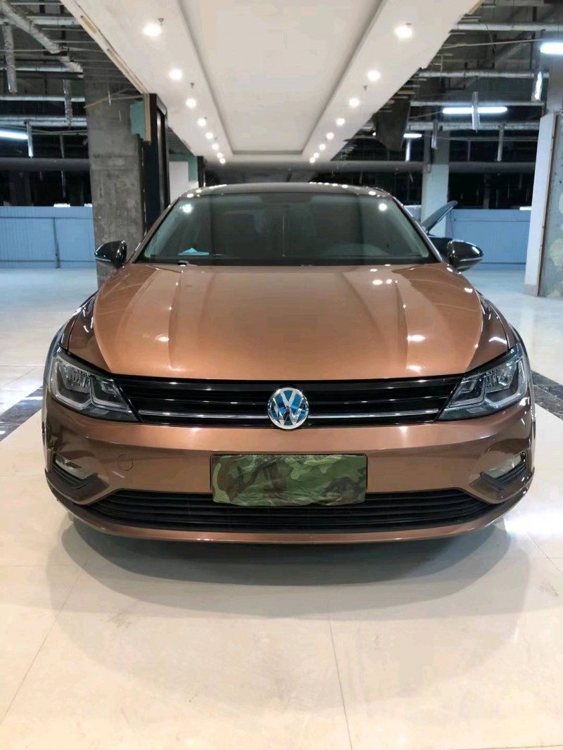 潍坊16年大众凌渡1