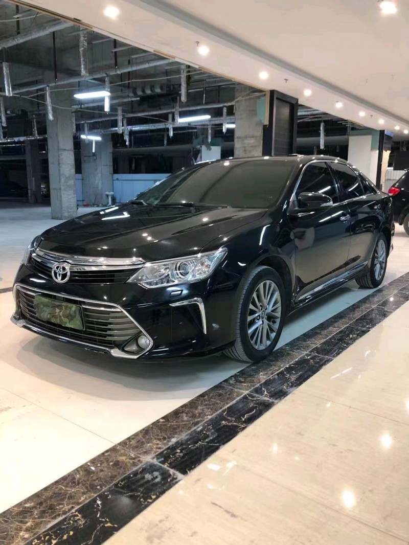 潍坊17年丰田凯美瑞3