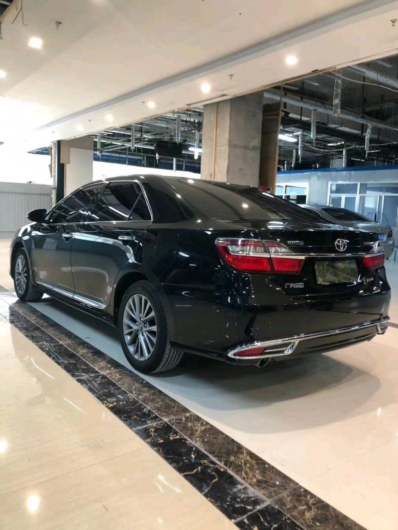 潍坊17年丰田凯美瑞8