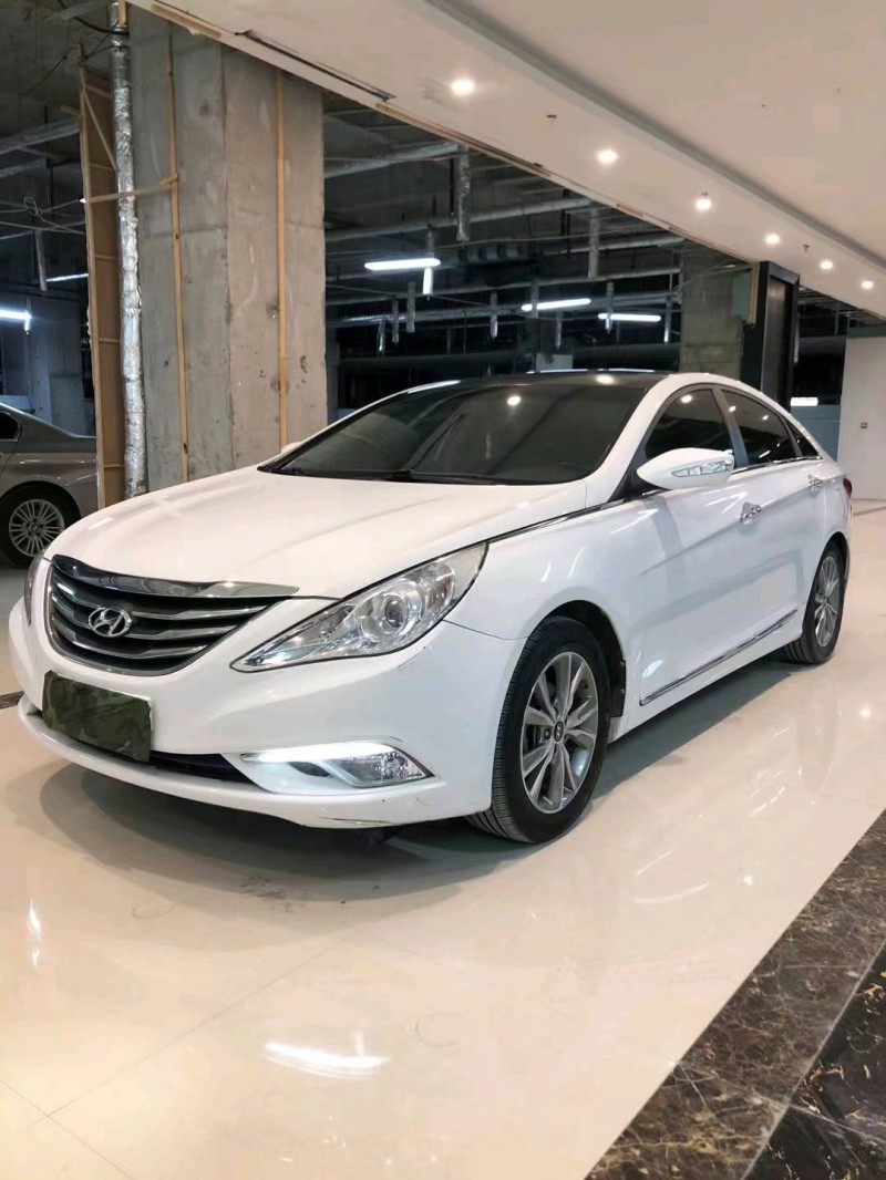 潍坊16年现代索纳塔八3