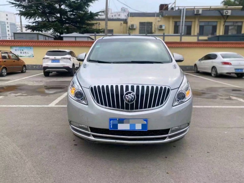 济南11年别克GL88