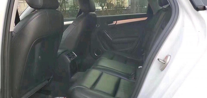 青岛16年奥迪A4L7