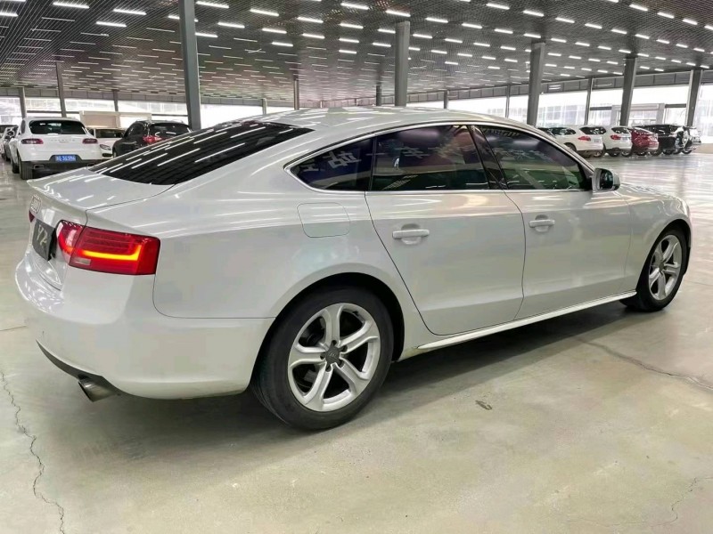 济宁13年奥迪A54