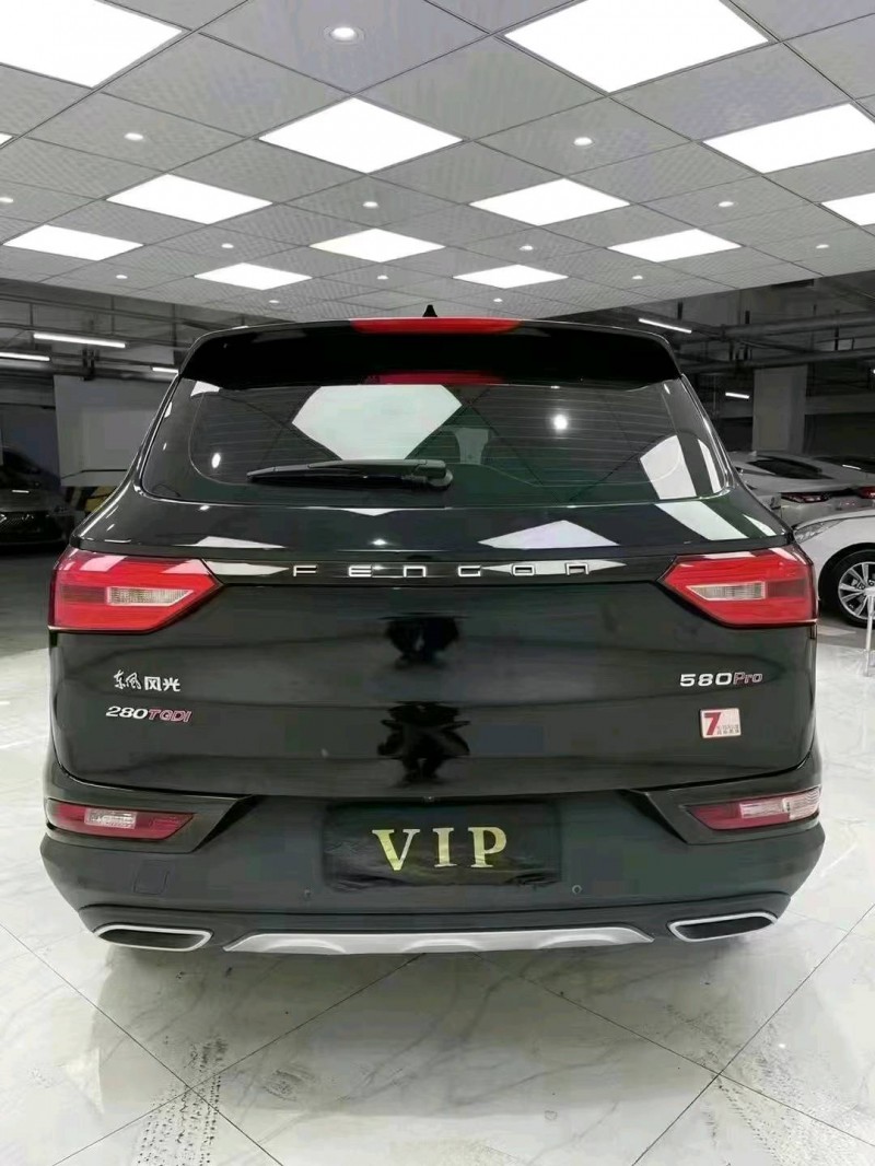 成都19年东风风光5