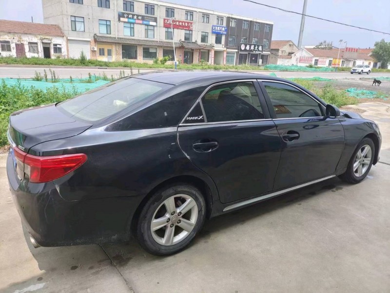 潍坊14年丰田锐志4