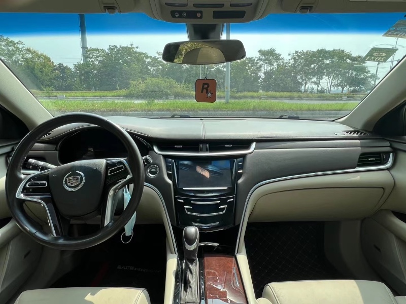 徐州15年凯迪拉克XTS3