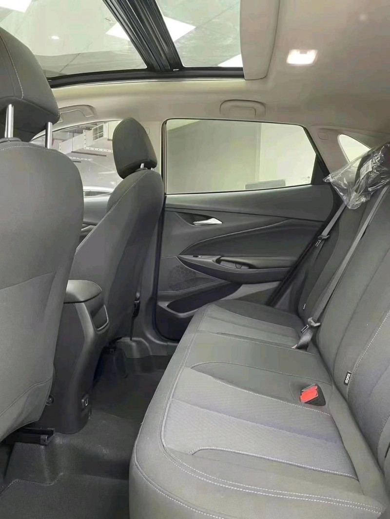 成都22年别克昂科拉7