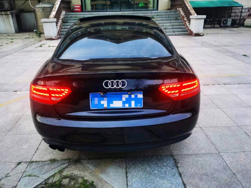 济宁11年奥迪A59