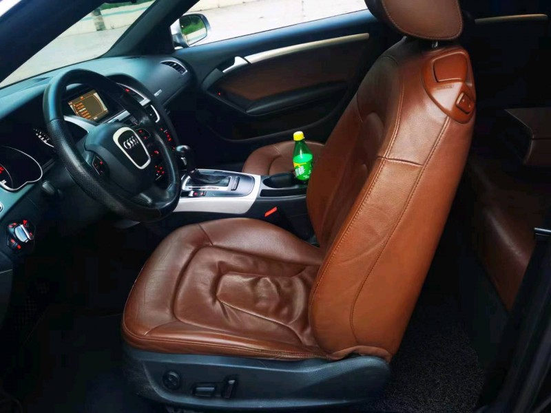 济宁11年奥迪A52