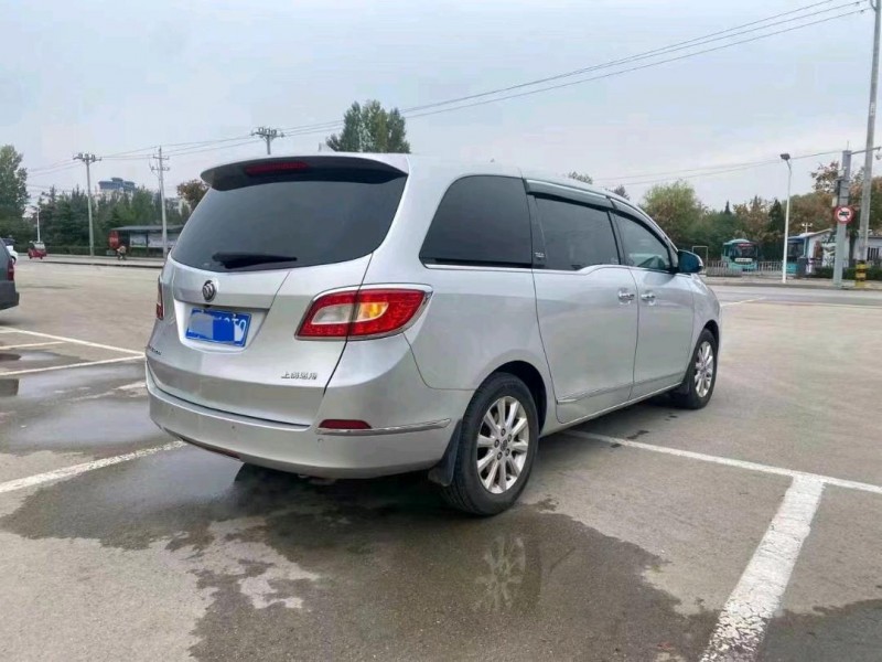 东营11年别克GL83