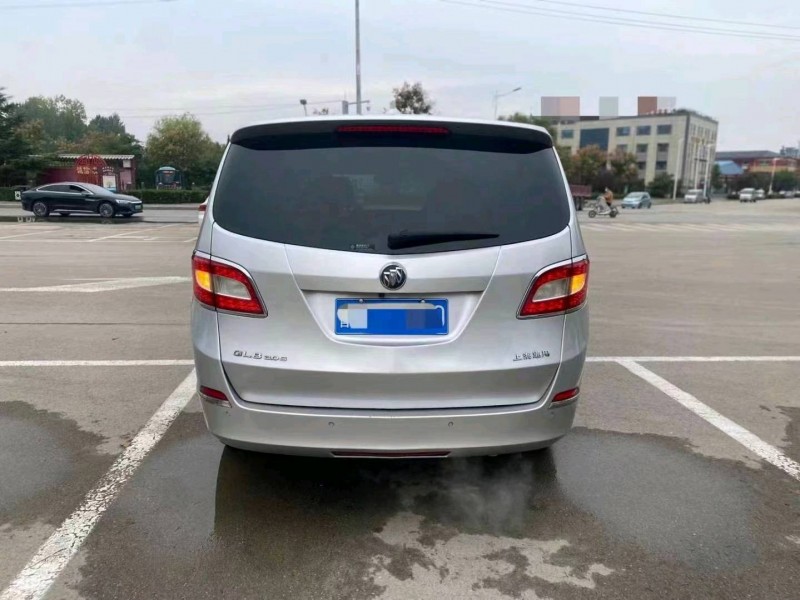 东营11年别克GL85