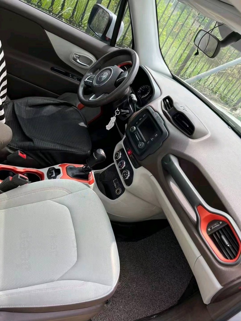 石家庄17年Jeep自由侠6