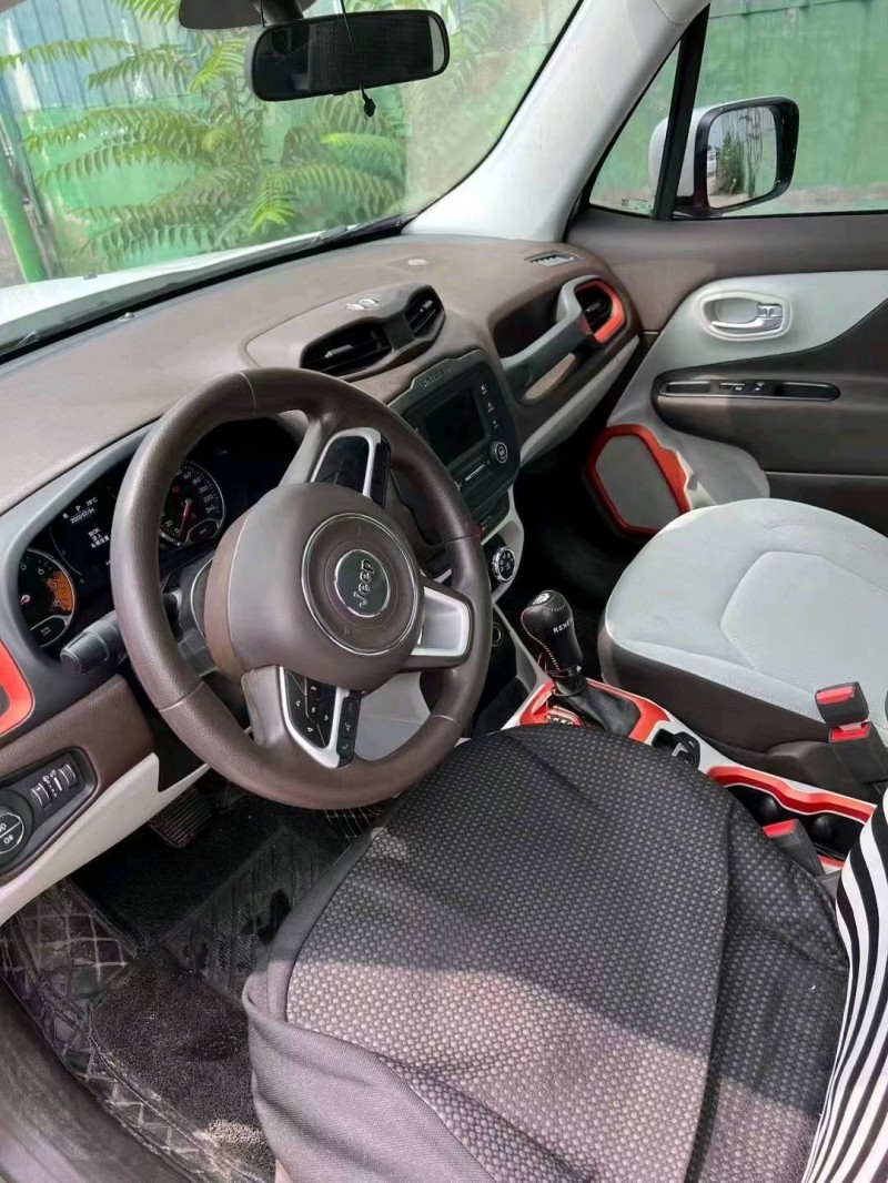 石家庄17年Jeep自由侠5