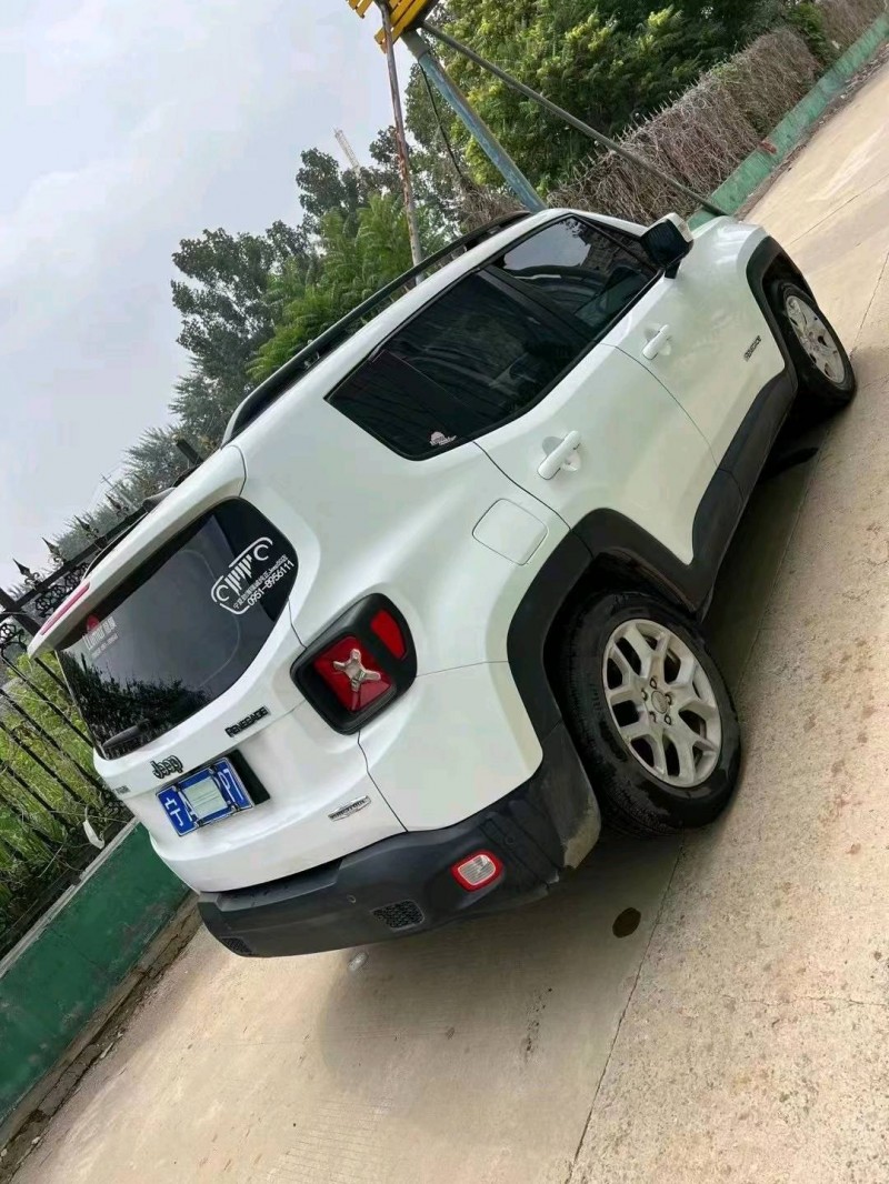 石家庄17年Jeep自由侠2